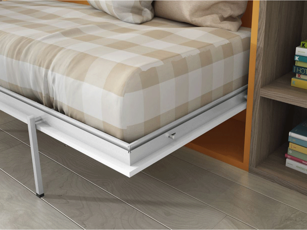 Detalle de cama abatible abierta con palanca de seguridad.