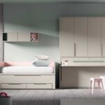 Cama abatible con armario y mesa plegable